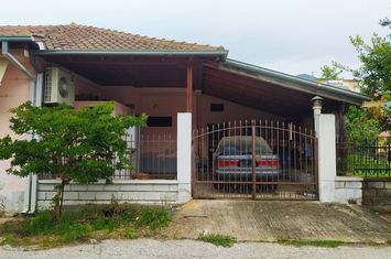 Casă 109 mp, 2 nivele — Vyroneia anunturi imobiliare Grecia