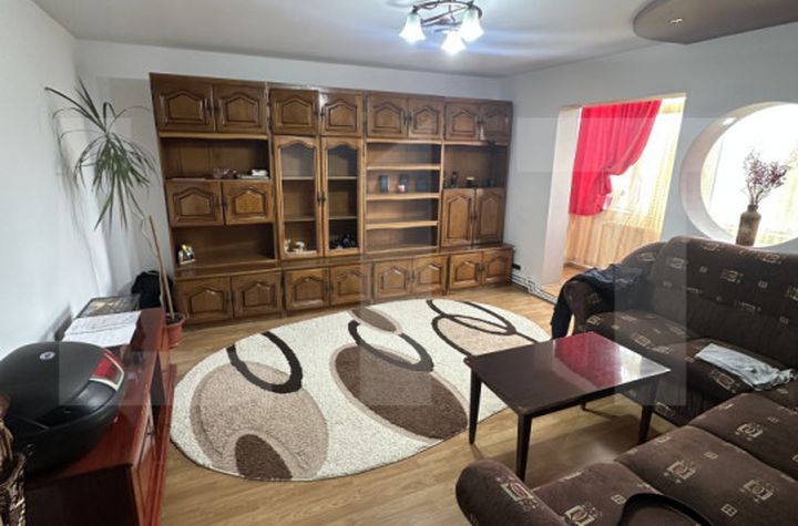 Apartament 3 camere de vanzare MICALACA - Arad anunturi imobiliare Arad