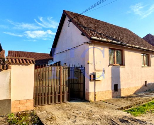 Casă 4 cam Sacadate, 81 mp