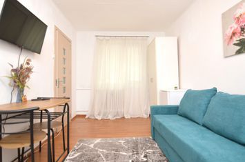 Garsonieră de inchiriat UNIRII - Bucuresti anunturi imobiliare Bucuresti