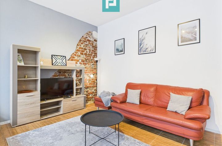 Apartament cozy cu o cameră, zona centrală anunturi imobiliare Arad