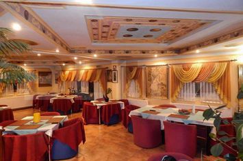 Vilă - 8 camere de vanzare BRASOV - Brasov anunturi imobiliare Brasov