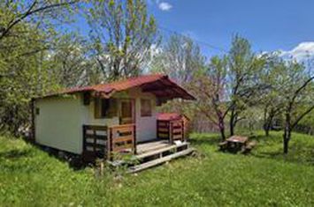Teren cu Casuta de lemn in Sotrile (langă Valea Doftanei) anunturi imobiliare Prahova