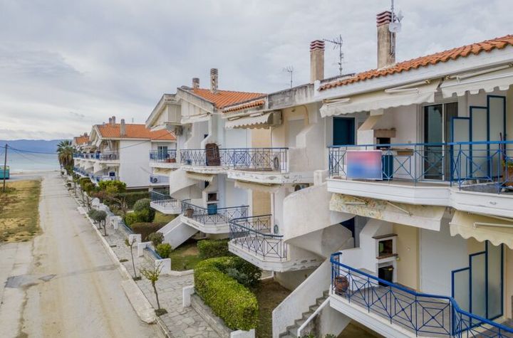 Apartament 2 camere, 54 mp — Paralia Ofriniou (150 m plajă) anunturi imobiliare Grecia