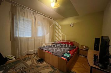 Apartament doua camere, decomandat, Sagului anunturi imobiliare Timis