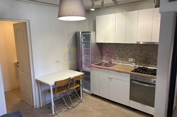 Garsoniera 33mp curte 50mp zona Metrou Tineretului COMISION 0 anunturi imobiliare Bucuresti