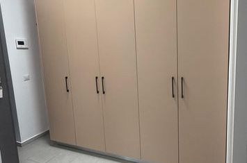 APARTAMENT DE INCHIRIAT  CU LOC DE PARCARE, IN ZONA CENTRALA anunturi imobiliare Iasi