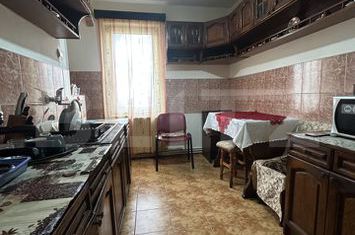 Apartament 3 camere de vanzare TARGU MURES - Mures anunturi imobiliare Mures
