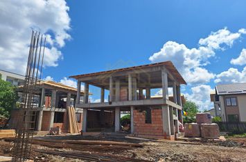 CASA INDIVIDUALA P+1+POD-4 CAMERE-METROU BERCENI anunturi imobiliare Bucuresti