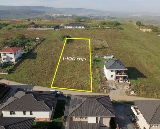 Teren Dezmir, 1400 mp