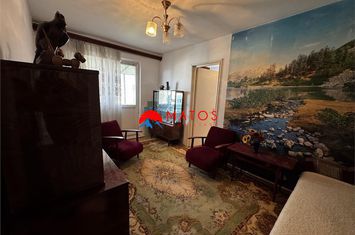 Apartament 2 camere de vanzare CENTRU - Prahova anunturi imobiliare Prahova