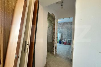 Apartament 3 camere de vanzare HUNEDOARA - Hunedoara anunturi imobiliare Hunedoara