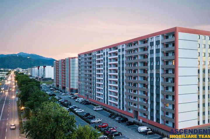 Apartament 5 camere de vanzare TRACTORUL - Brasov anunturi imobiliare Brasov