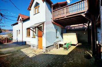 Casă spațioasă cu panoramă superbă+garsonieră separată, venit pasiv. anunturi imobiliare Sibiu