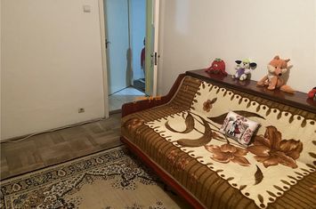 Apartament 3 camere de vanzare SUD - Vrancea anunturi imobiliare Vrancea