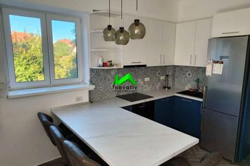Apartament 4 camere de inchiriat CENTRAL - Sibiu anunturi imobiliare Sibiu