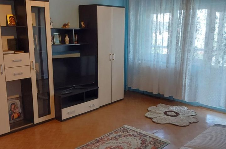Apartament 3 camere de vanzare SALAJ - Bucuresti anunturi imobiliare Bucuresti