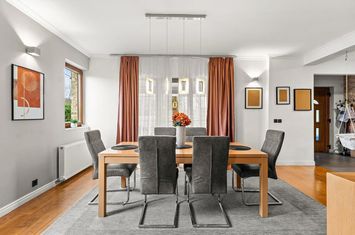 Casa cu 4 camere, ultrafinisata, 203mp utili, zona Campului Manastur anunturi imobiliare Cluj