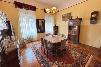 Apartament 4 camere de vanzare ARAD - Arad anunturi imobiliare Arad