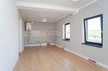 Apartament cu 2 camere de vânzare Rediu anunturi imobiliare Iasi