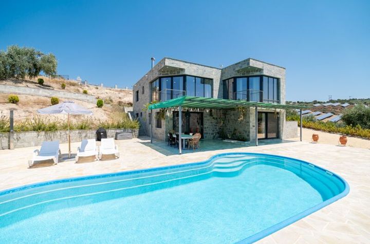 Vilă 220 mp, teren 2000 mp — Skala Marion anunturi imobiliare Grecia