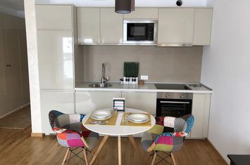 Garsonieră de inchiriat BRASOV - Brasov anunturi imobiliare Brasov