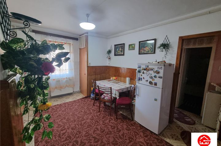 Apartament 2 camere de vanzare UNIRII - Mures anunturi imobiliare Mures