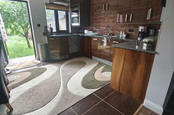 Vilă - 4 camere de vanzare HORODNIC DE SUS - Suceava anunturi imobiliare Suceava