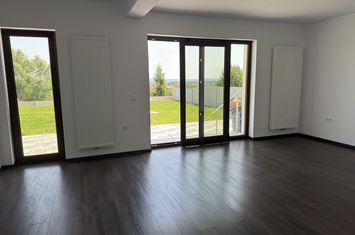 Casă - 5 camere de inchiriat CISNADIE - Sibiu anunturi imobiliare Sibiu