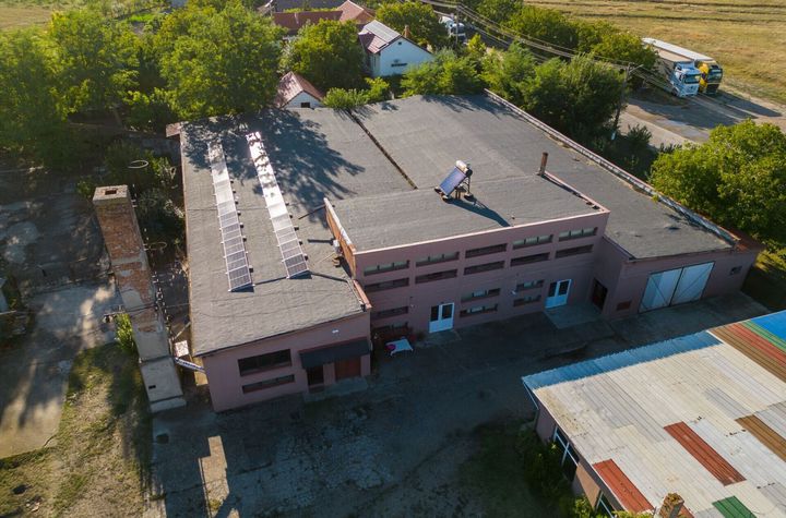 Hală industrială cu multiple destinații în Nădlac anunturi imobiliare Arad