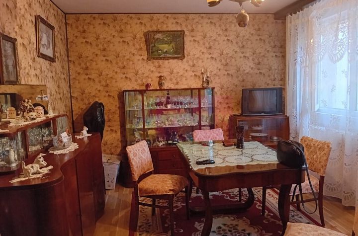 Vanzare apartament de 4 camere in zona Brancoveanu anunturi imobiliare Bucuresti