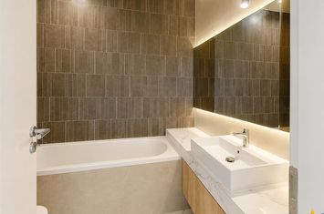 Apartament 2 camere de inchiriat TRACTORUL - Brasov anunturi imobiliare Brasov