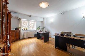 Apartament cu 4 camere Calea Calarasi - vedere laterala anunturi imobiliare Bucuresti
