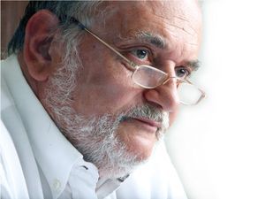Patriciu arata statului cum sa faca rost de bani: De ce nu vindeti cladirile ca sa aduceti miliarde la buget