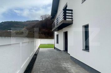 Vilă - 4 camere de inchiriat BUNLOC - Brasov anunturi imobiliare Brasov