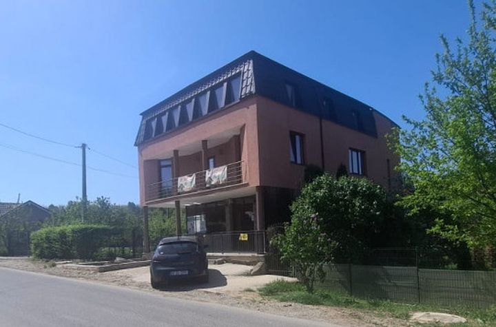 Vilă - 4 camere de vanzare IASI - Iasi anunturi imobiliare Iasi