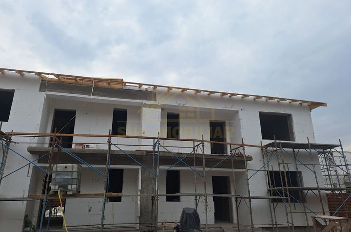 VILA INDIVIDUALA LIPITA LA CALCAN-METROU BERCENI anunturi imobiliare Bucuresti