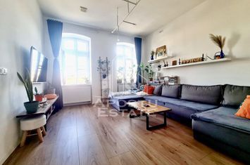 Apartament 2 camere + garsoniera, garaj, renovat complet, Badea Cartan anunturi imobiliare Timis