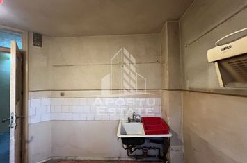 Apartament două camere cu poziție deosebită anunturi imobiliare Timis