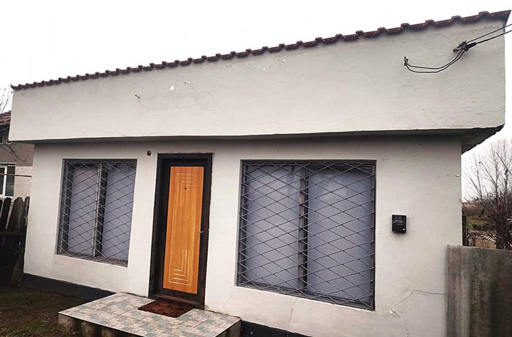 Casă - 5 camere de vanzare BABENI - Valcea anunturi imobiliare Valcea