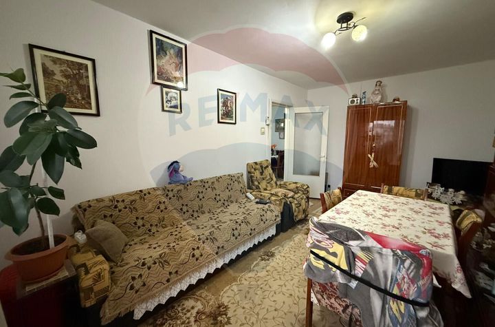 Apartament cu 3 camere de vânzare în zona Valea Aurie anunturi imobiliare Sibiu