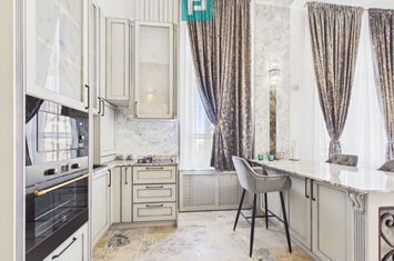 De închiriat-Palatul Bohuș, 2 camere, ultracentral anunturi imobiliare Arad