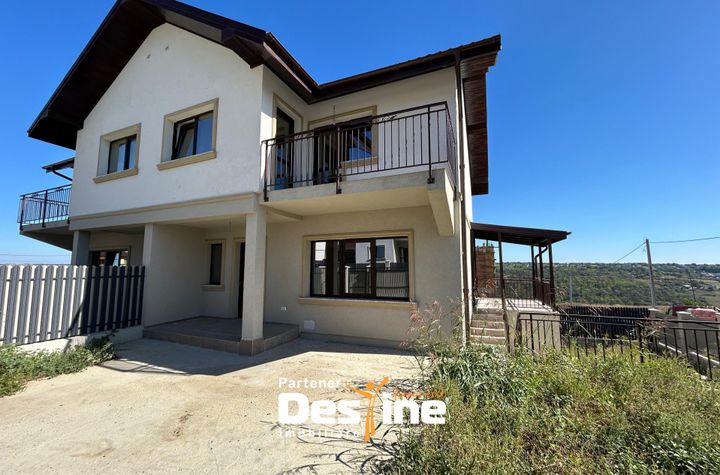 Vilă - 4 camere de vanzare VALEA LUPULUI - Iasi anunturi imobiliare Iasi