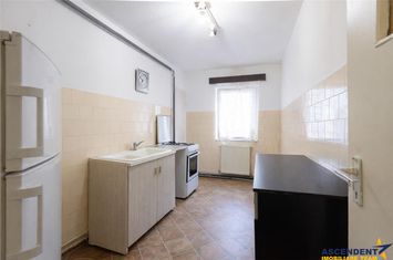 Apartament 2 camere de vanzare ASTRA - Brasov anunturi imobiliare Brasov
