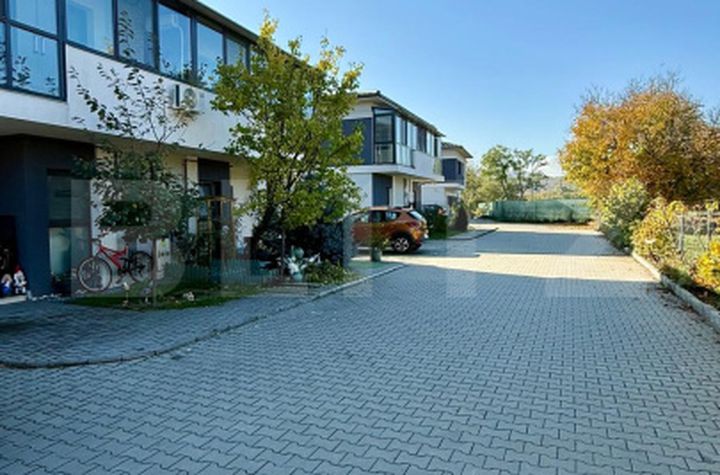 Vilă - 4 camere de vanzare GILAU - Cluj anunturi imobiliare Cluj