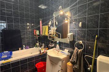 Casă - 8 camere de vanzare CENTRAL - Satu Mare anunturi imobiliare Satu Mare