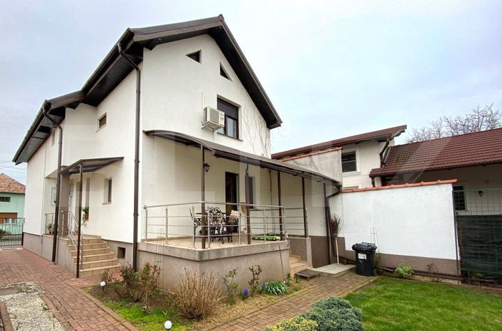 Vilă - 4 camere de vanzare ALBA IULIA - Alba anunturi imobiliare Alba