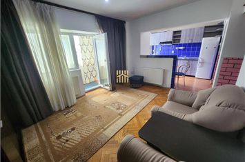 Apartament 3 camere de vanzare ULTRACENTRAL - Suceava anunturi imobiliare Suceava