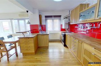 Apartament 4 camere de inchiriat CENTRUL CIVIC - Brasov anunturi imobiliare Brasov