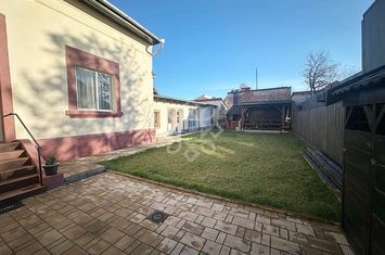 Casa spatioasa cu 482mp teren, de vanzare, central Sirul Canonicilor anunturi imobiliare Bihor